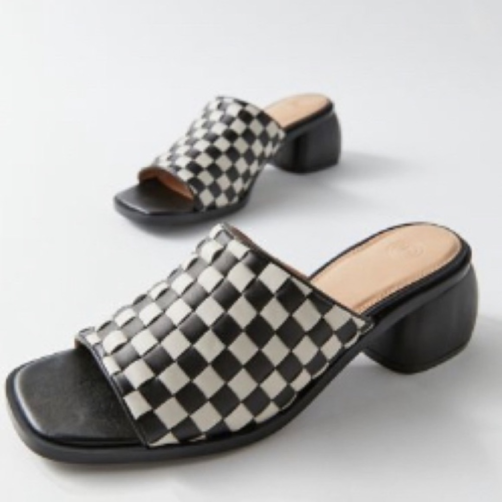 Cute checkered heel